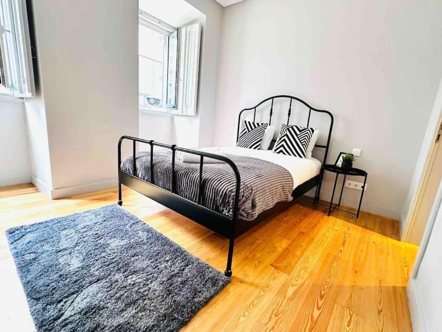 Marques De Pombal Flat Great Locations Center B * Lisbon